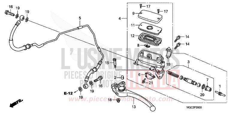 HAUPTKUPPLUNGSZYLINDER von CB1100 ABS CANDY GLORY RED-U (R101) von 2013